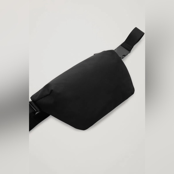 Recycled Technical Belt Bag - Picture 2 of 9